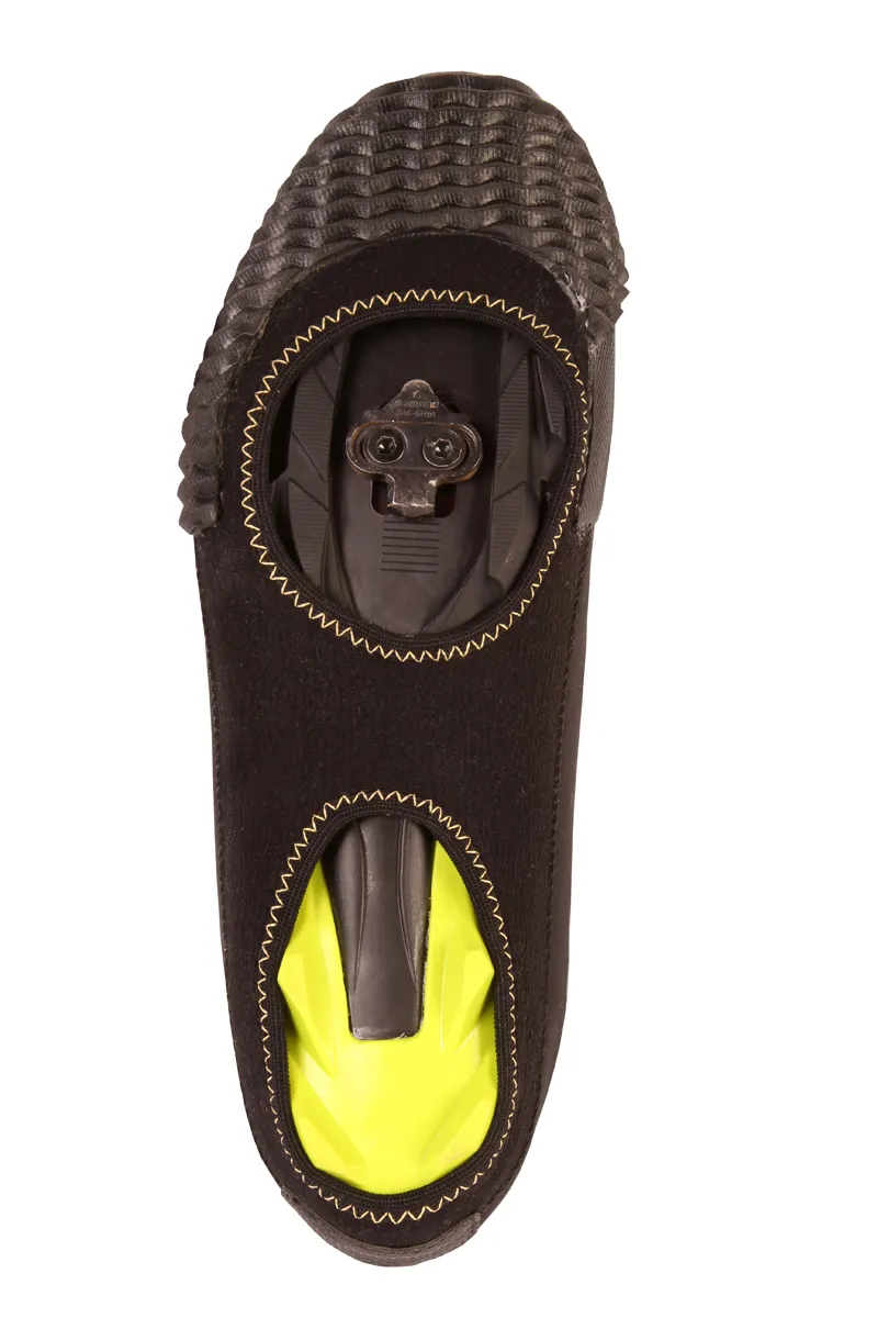 Endura MT500 Overshoe In Black 3 Endura MT500 Overshoe In Black