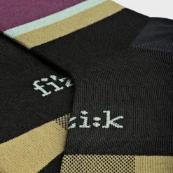 Fizik Team Edition Cycling Socks In Mud/Grape 5 Fizik Team Edition Cycling Socks In Mud/Grape -Bicycle Promotion Shop fizik 3 team edition comfortable black purple cotton socks with fizik logo 3